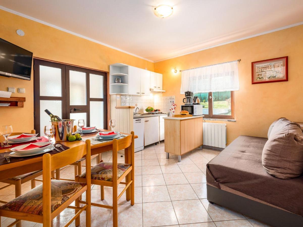 Holiday Home Hacienda - Pzn316 By Interhome Tinjan Екстер'єр фото
