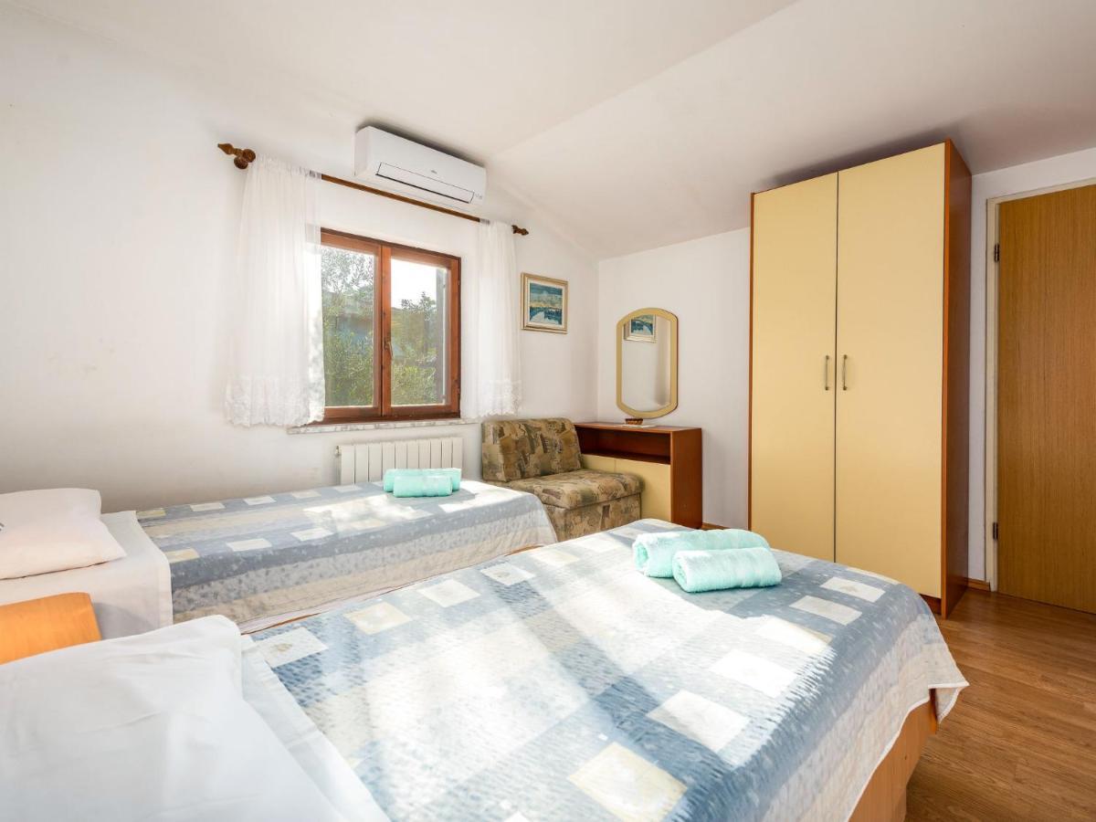 Holiday Home Hacienda - Pzn316 By Interhome Tinjan Екстер'єр фото