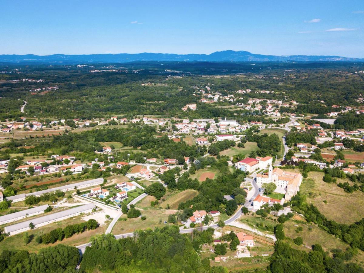 Holiday Home Hacienda - Pzn316 By Interhome Tinjan Екстер'єр фото